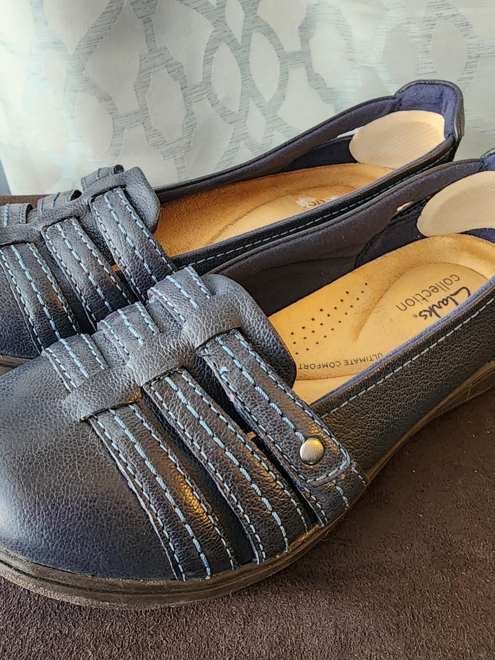 Clarks Carleigh Eliza Navy Leather Slip On Flats Loafers Size 8 1/2 W